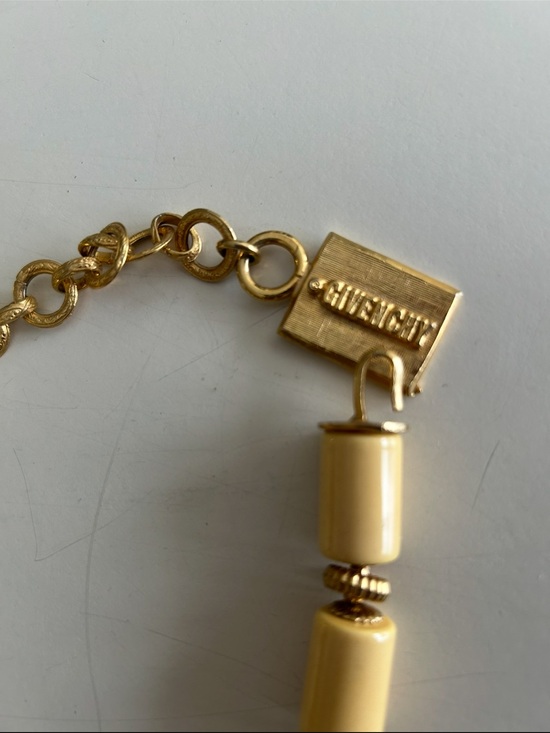 Givenchy Jewelry - Givenchy Vintage Gold-Tone Necklace with Cream Beads